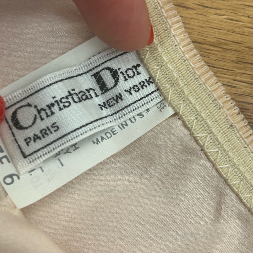 *SOLD*VTG Christian Dior Peach Silky Satin And Floral Lace Panty ILGWU NWT Size6 - Picture 5 of 12